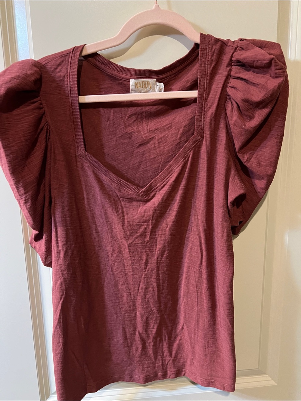 Natori Puff Sleeve V-Neck Top in Mauve